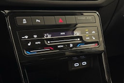 met. sininen Volkswagen T-Cross 2025 kuva 20.