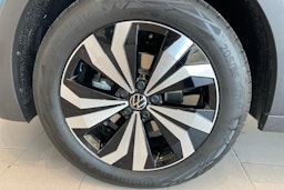 sininen Volkswagen T-Cross 2025 kuva 9.