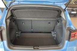 sininen Volkswagen T-Cross 2025 kuva 17.