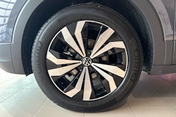 harmaa Volkswagen T-Cross 2025 kuva 9.
