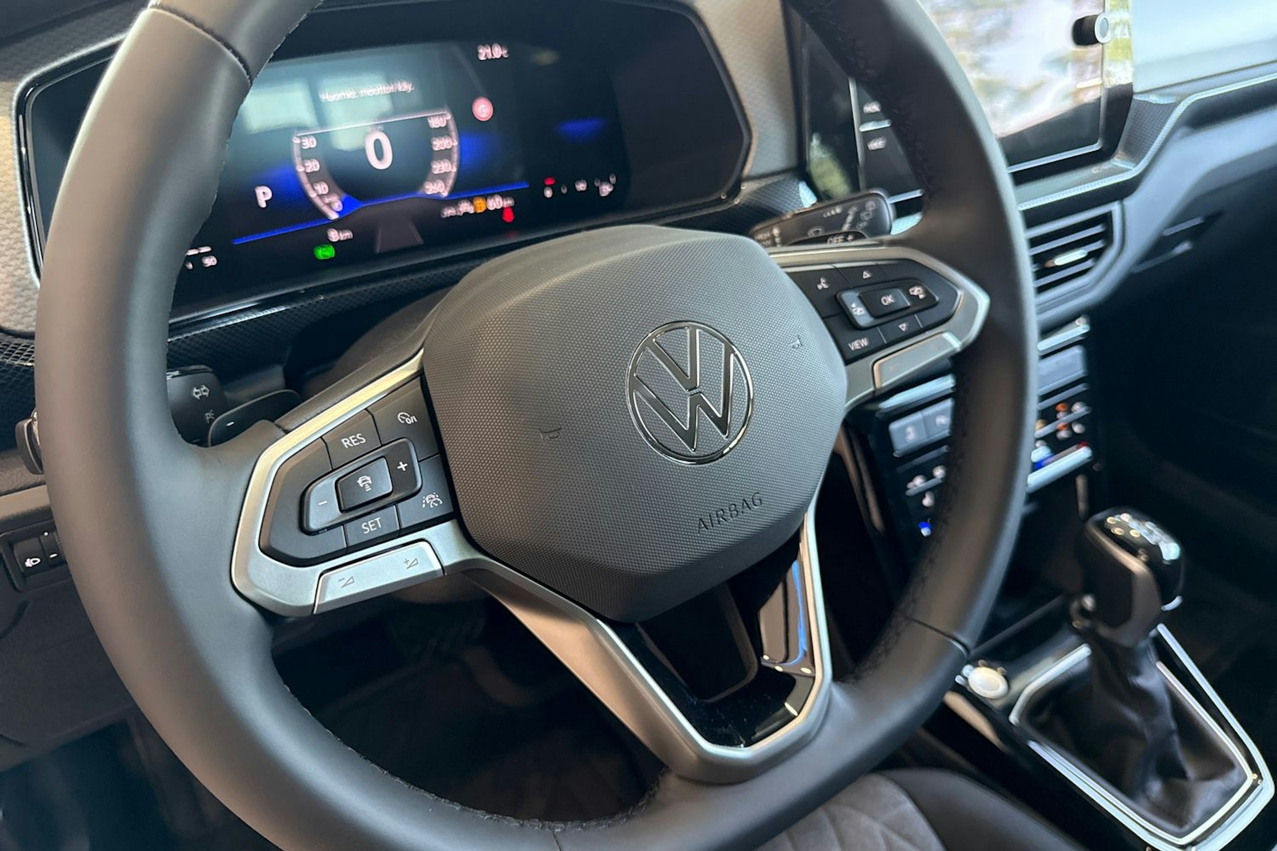 musta Volkswagen T-Cross 2025 kuva 15.