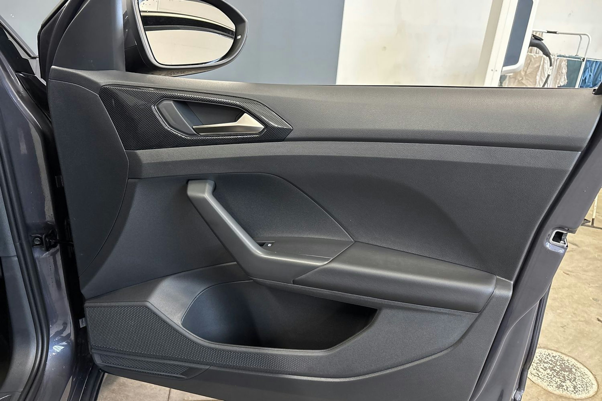 harmaa Volkswagen T-Cross 2025 kuva 14.