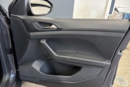 harmaa Volkswagen T-Cross 2025 kuva 14.