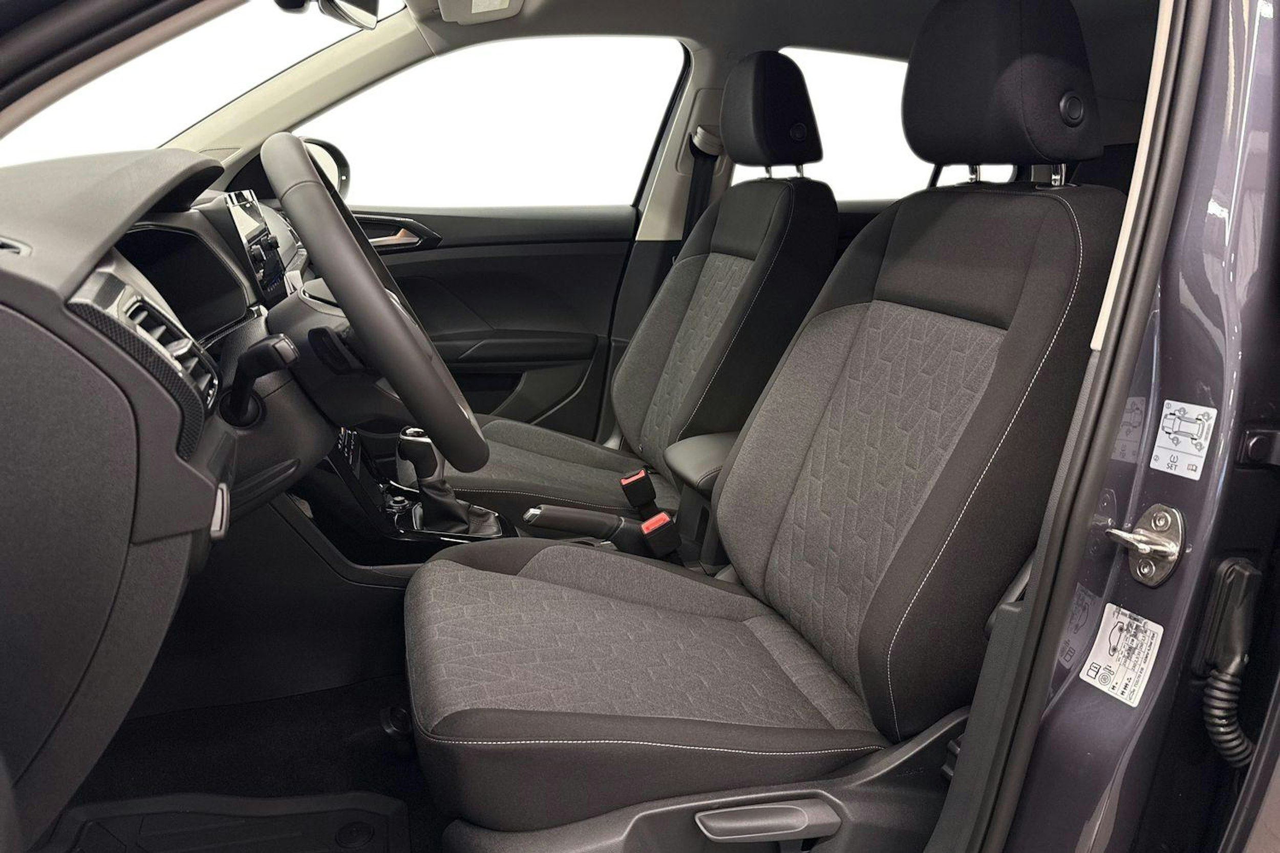 met. harmaa Volkswagen T-Cross 2025 kuva 8.