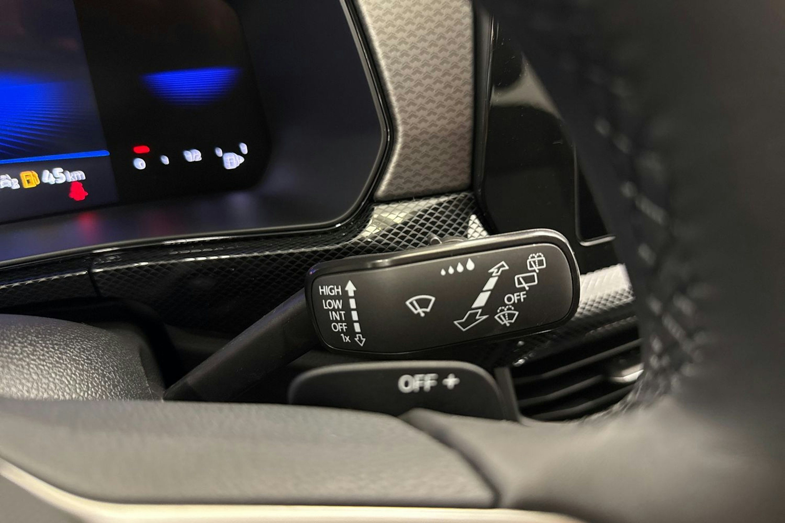 met. harmaa Volkswagen T-Cross 2025 kuva 15.