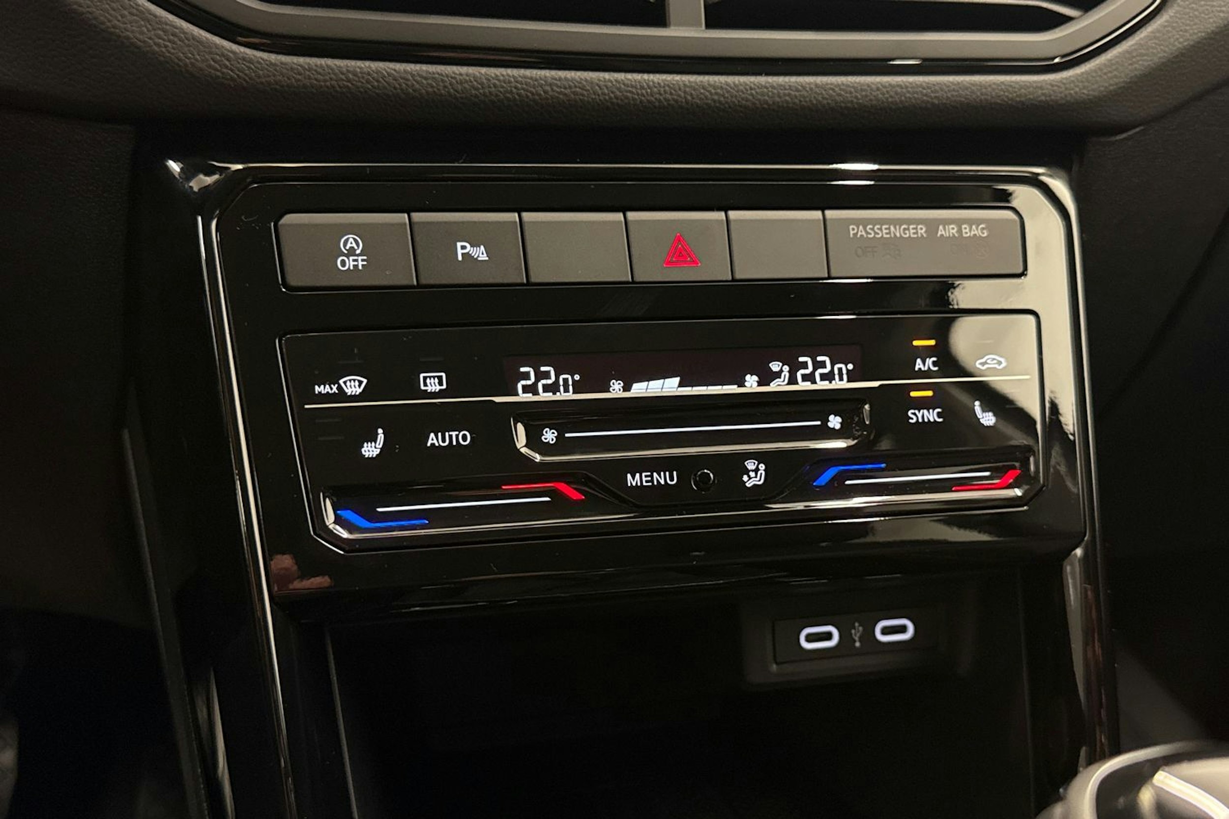 met. harmaa Volkswagen T-Cross 2025 kuva 23.