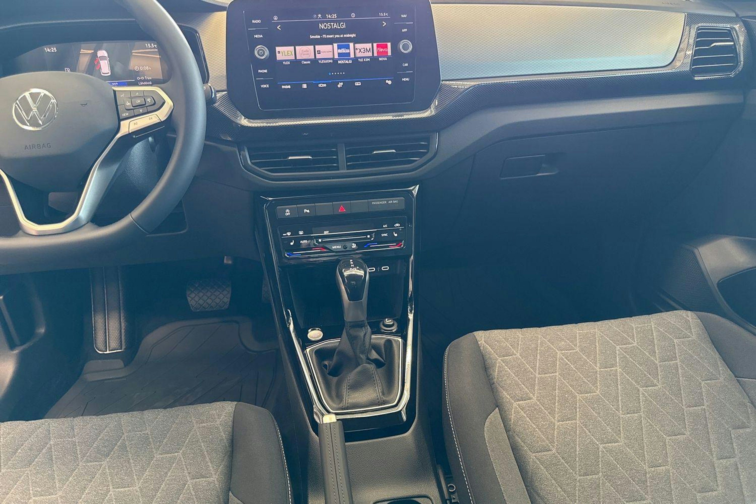 punainen Volkswagen T-Cross 2025 kuva 7.