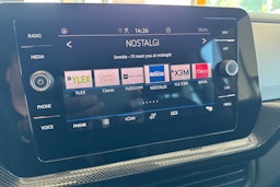 punainen Volkswagen T-Cross 2025 kuva 11.