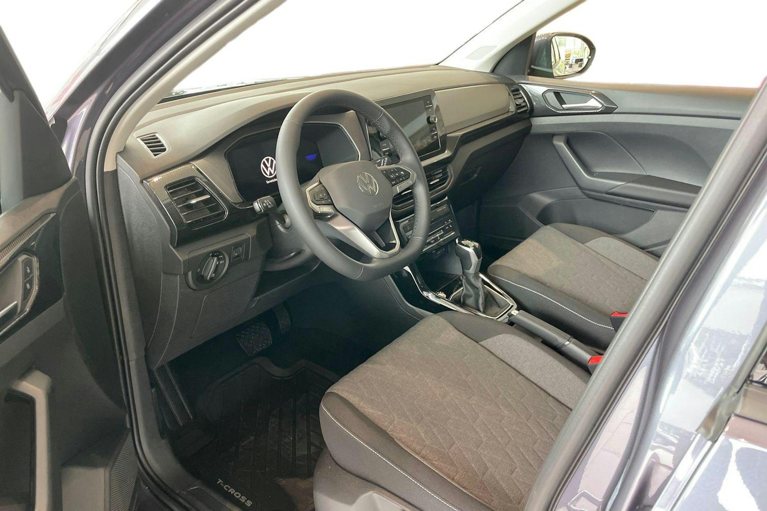 harmaa Volkswagen T-Cross 2025 kuva 6.
