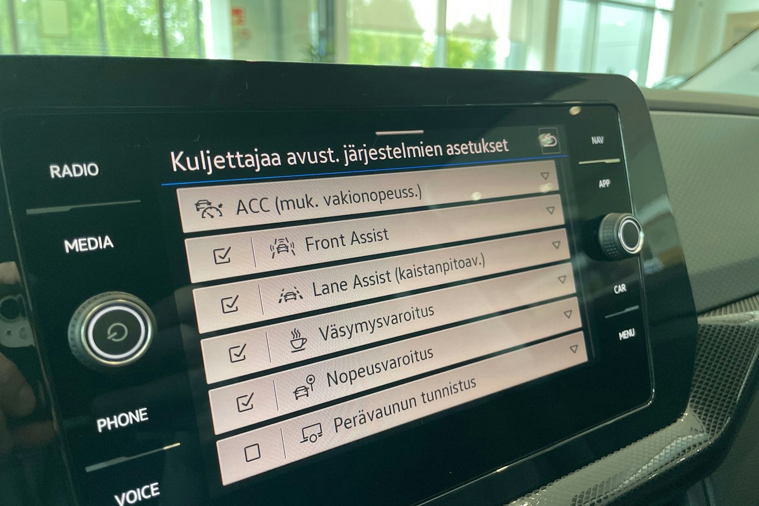 harmaa Volkswagen T-Cross 2025 kuva 13.