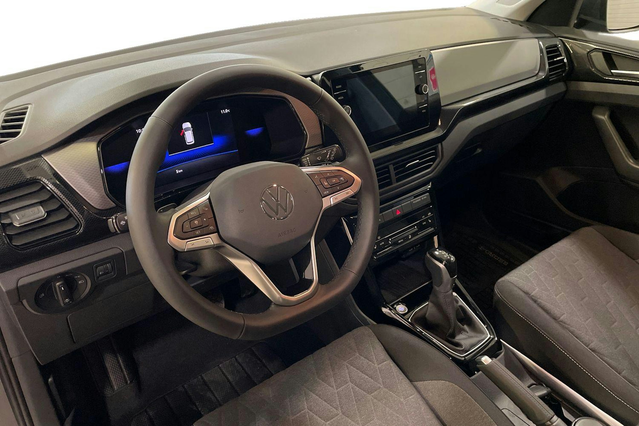 met. harmaa Volkswagen T-Cross 2025 kuva 6.