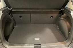 met. harmaa Volkswagen T-Cross 2025 kuva 18.
