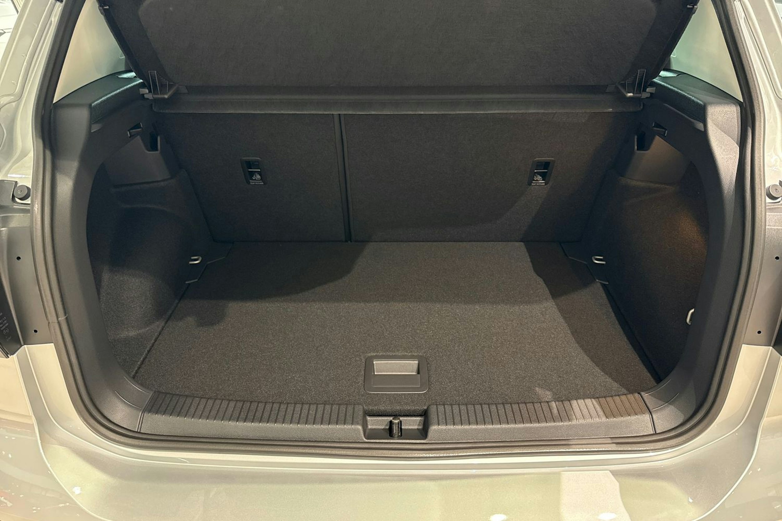 harmaa Volkswagen T-Cross 2025 kuva 13.