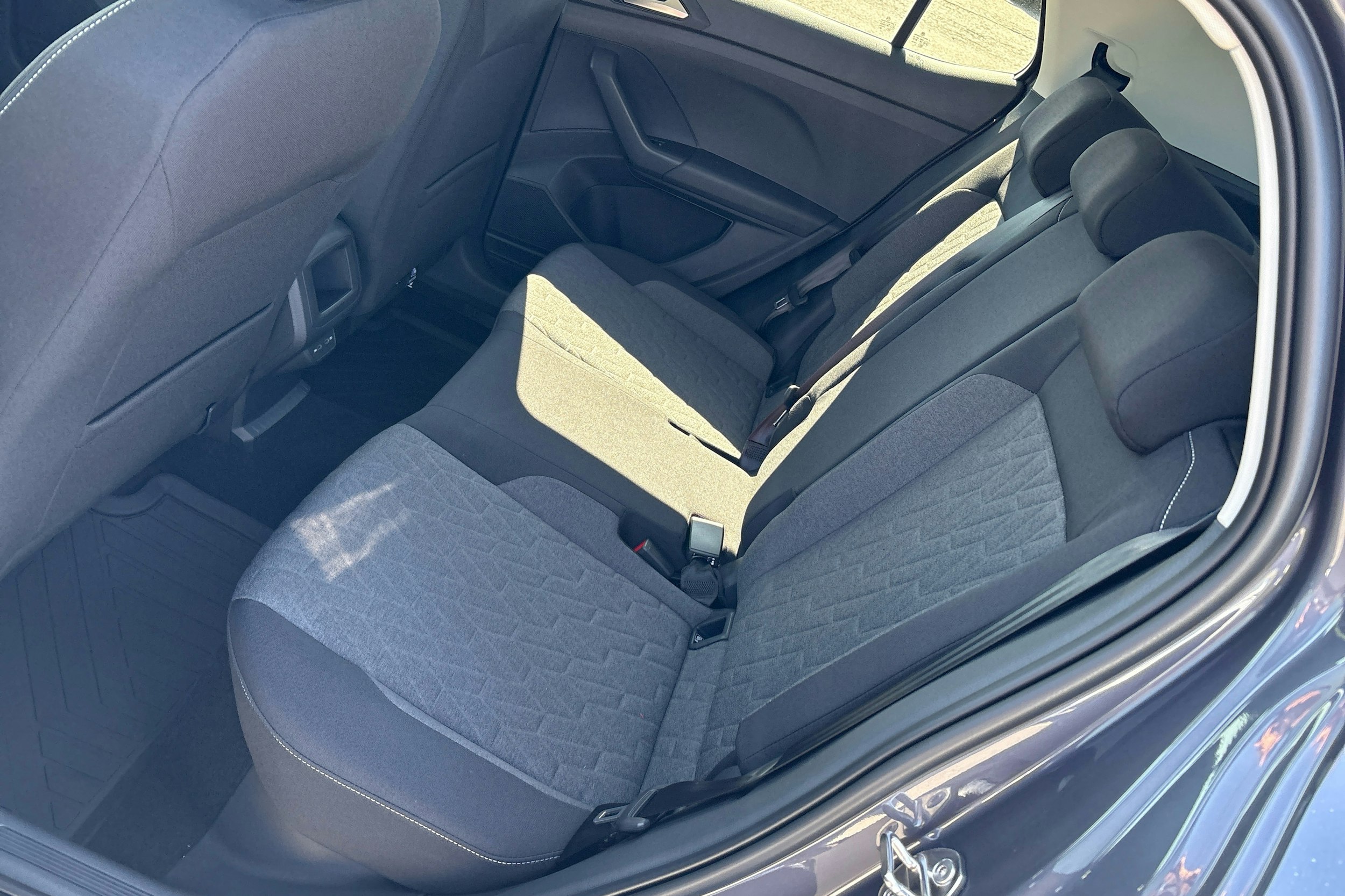 harmaa Volkswagen T-Cross 2025 kuva 8.