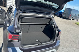harmaa Volkswagen T-Cross 2025 kuva 11.