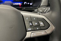 Harmaa Volkswagen T-Cross 2025 kuva 17.