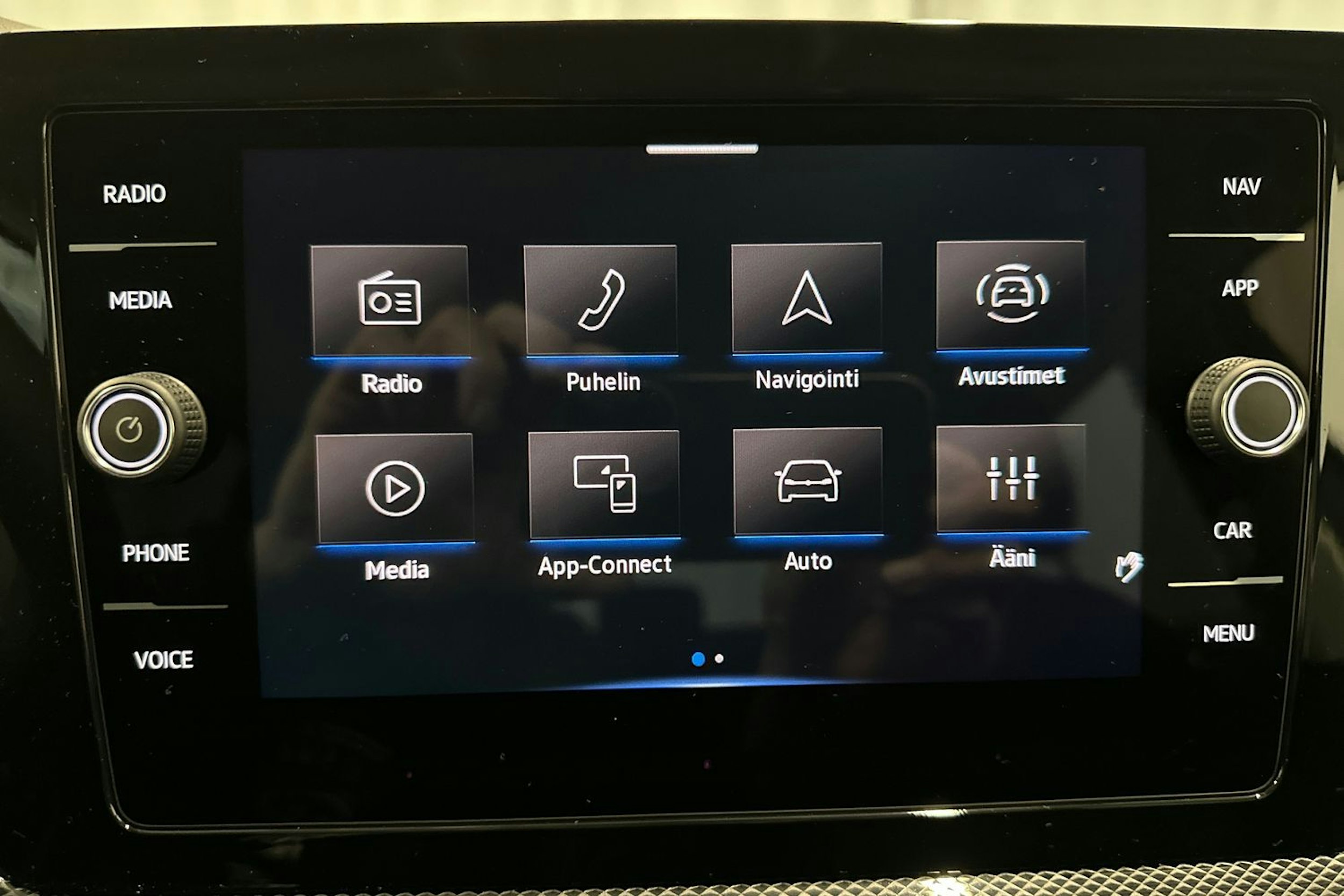 Harmaa Volkswagen T-Cross 2025 kuva 22.