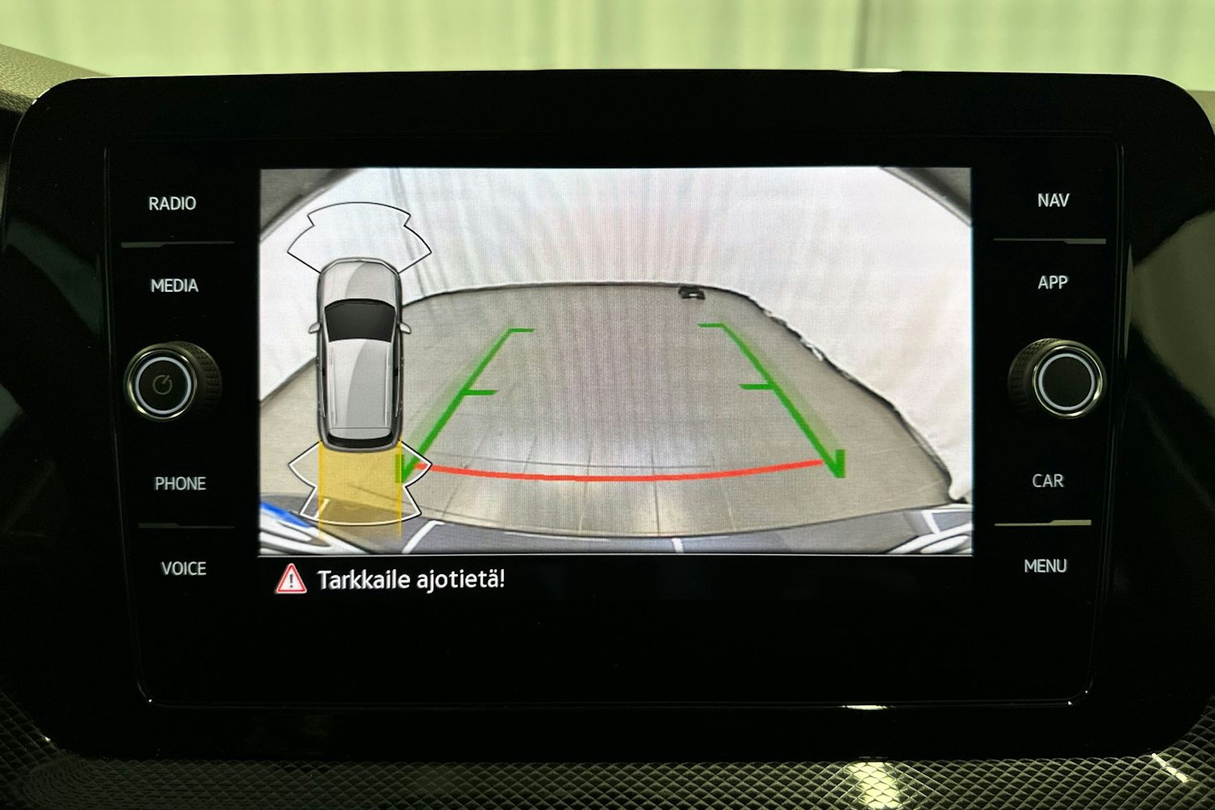 Harmaa Volkswagen T-Cross 2025 kuva 24.