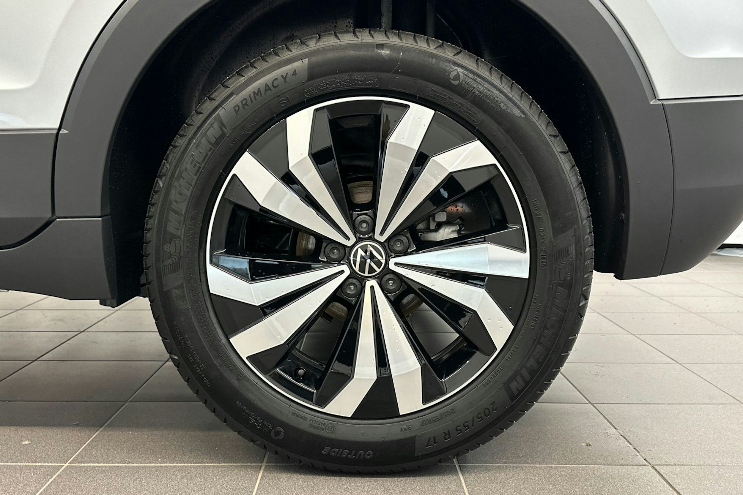 harmaa Volkswagen T-Cross 2025 kuva 10.