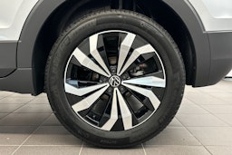 harmaa Volkswagen T-Cross 2025 kuva 10.