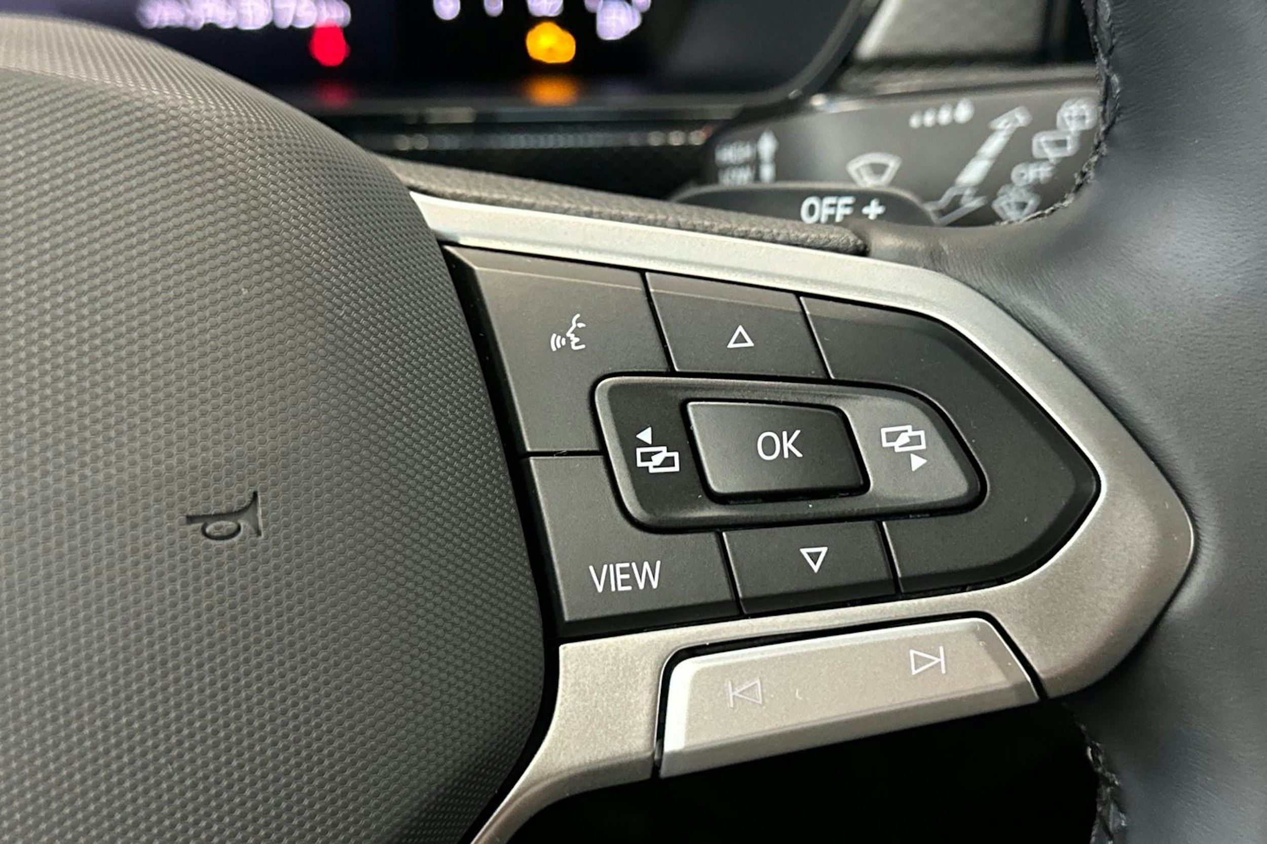 harmaa Volkswagen T-Cross 2025 kuva 18.