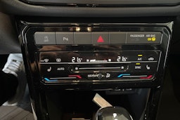 harmaa Volkswagen T-Cross 2025 kuva 15.