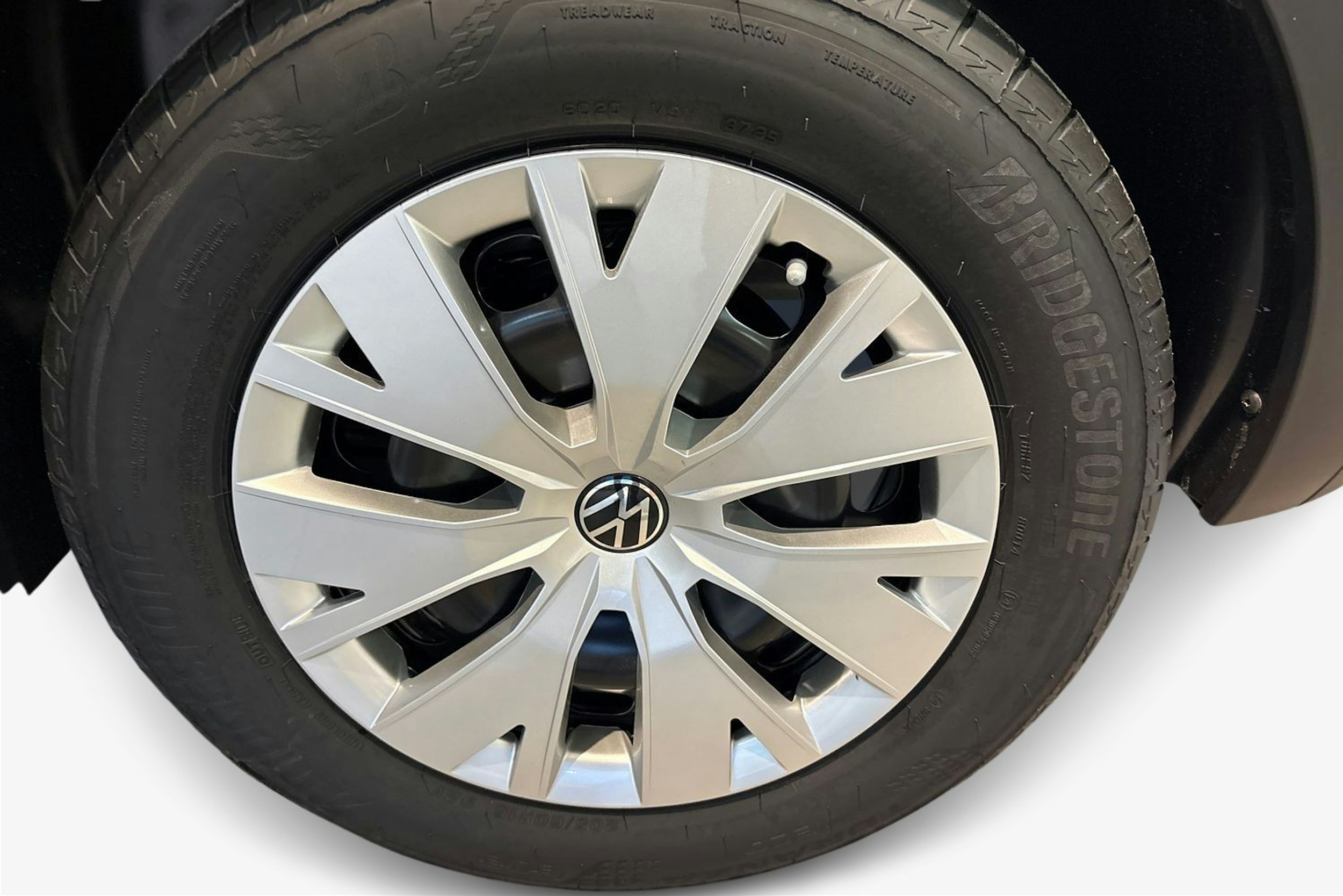 valkoinen Volkswagen T-Cross 2025 kuva 9.