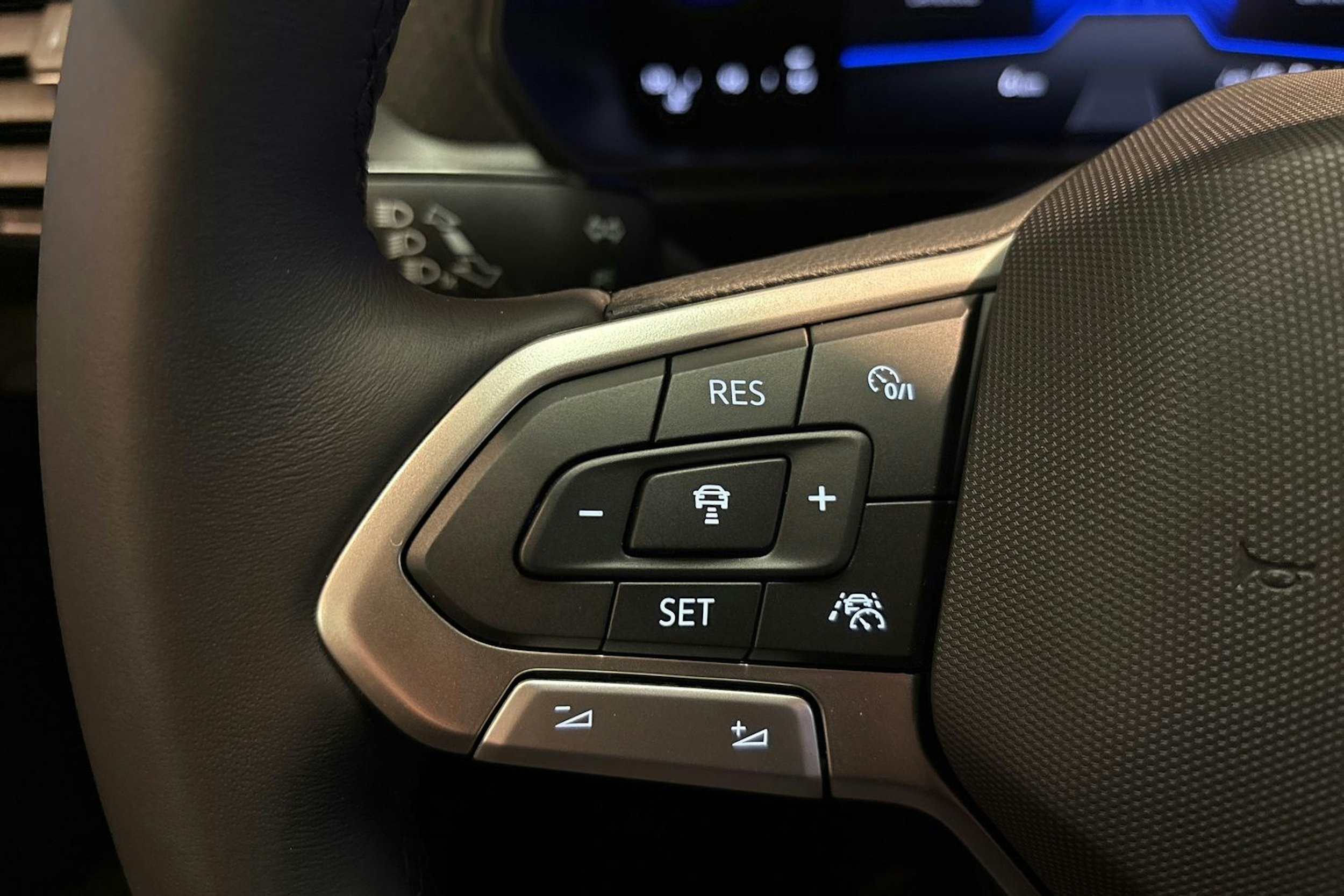 valkoinen Volkswagen T-Cross 2025 kuva 12.