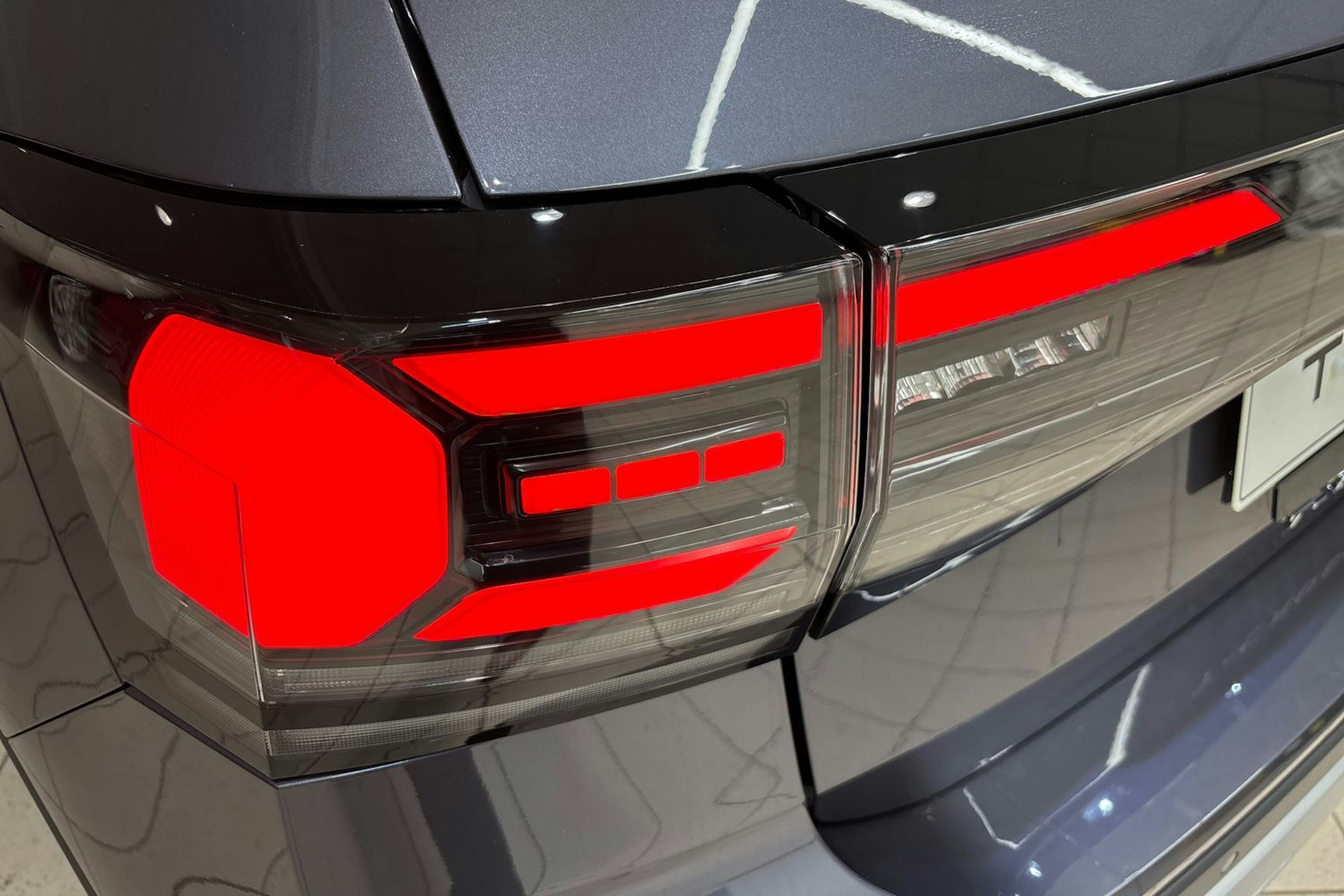 harmaa Volkswagen T-Cross 2025 kuva 24.