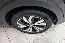 musta Volkswagen T-Cross 2025 kuva 10.