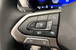 musta Volkswagen T-Cross 2025 kuva 11.