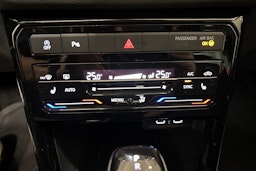 musta Volkswagen T-Cross 2025 kuva 13.