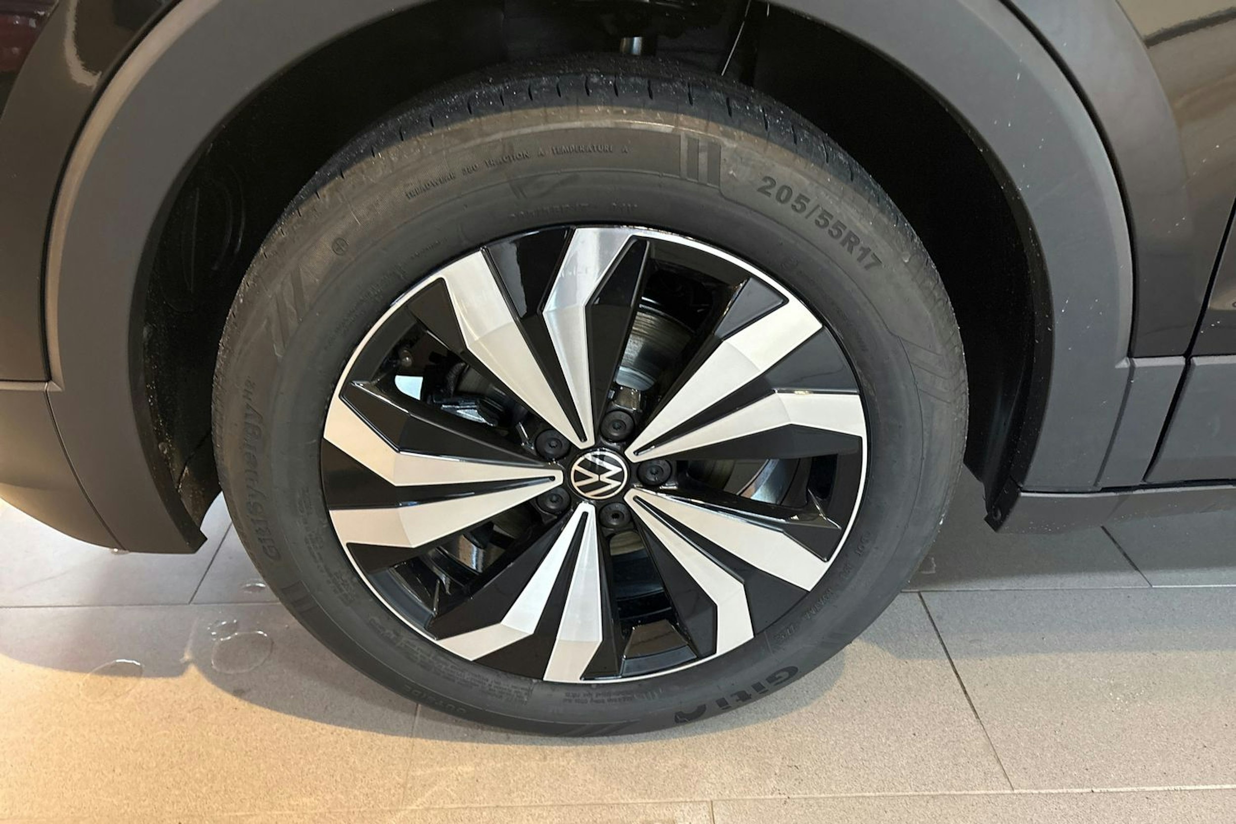 musta Volkswagen T-Cross 2025 kuva 10.