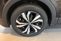 musta Volkswagen T-Cross 2025 kuva 10.