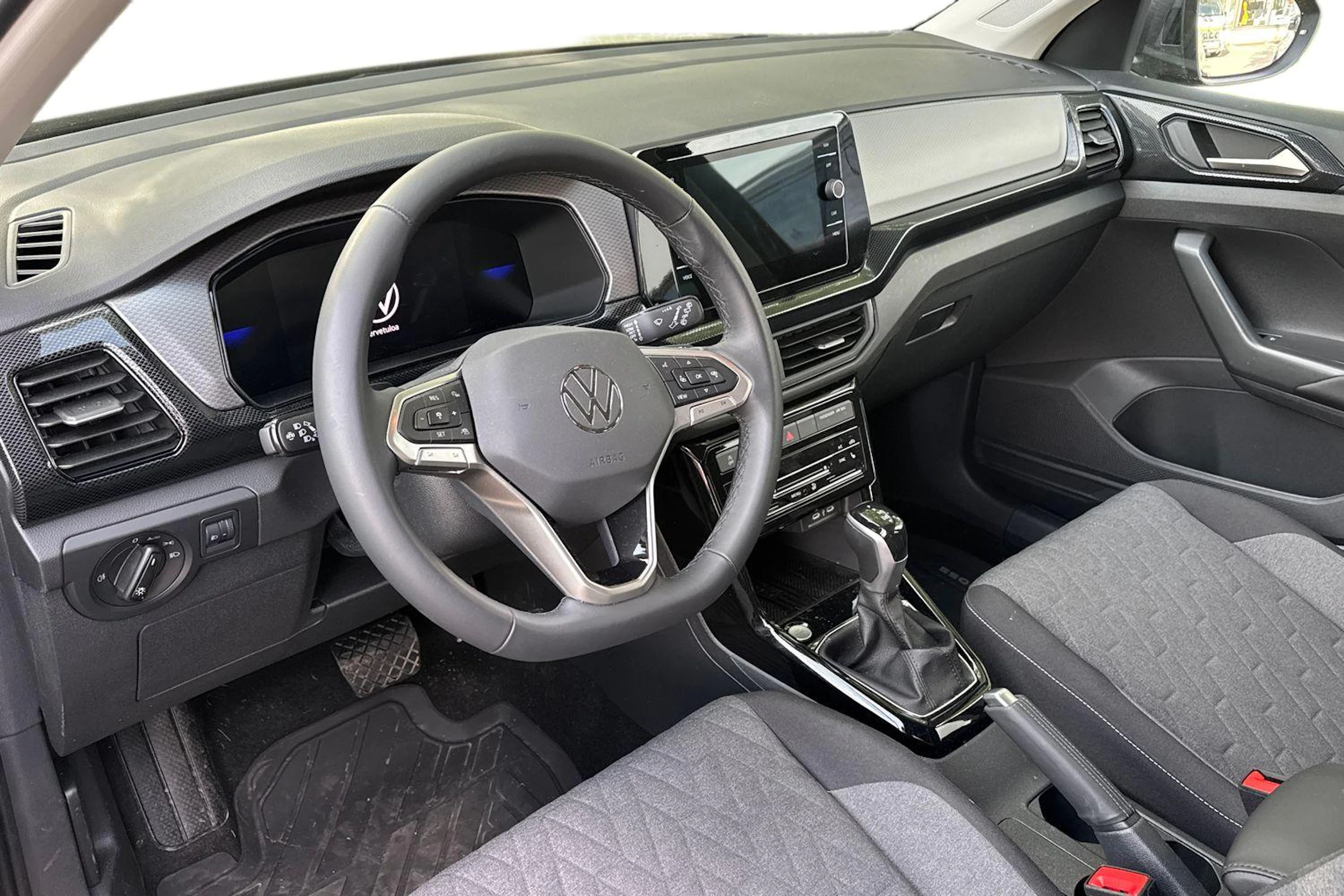 harmaa Volkswagen T-Cross 2025 kuva 3.