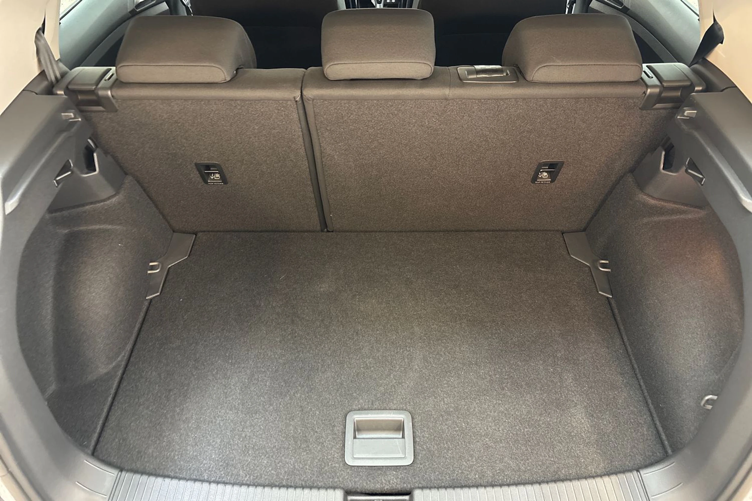 harmaa Volkswagen T-Cross 2026 kuva 12.