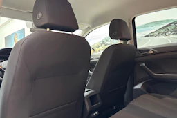 harmaa Volkswagen T-Cross 2026 kuva 13.