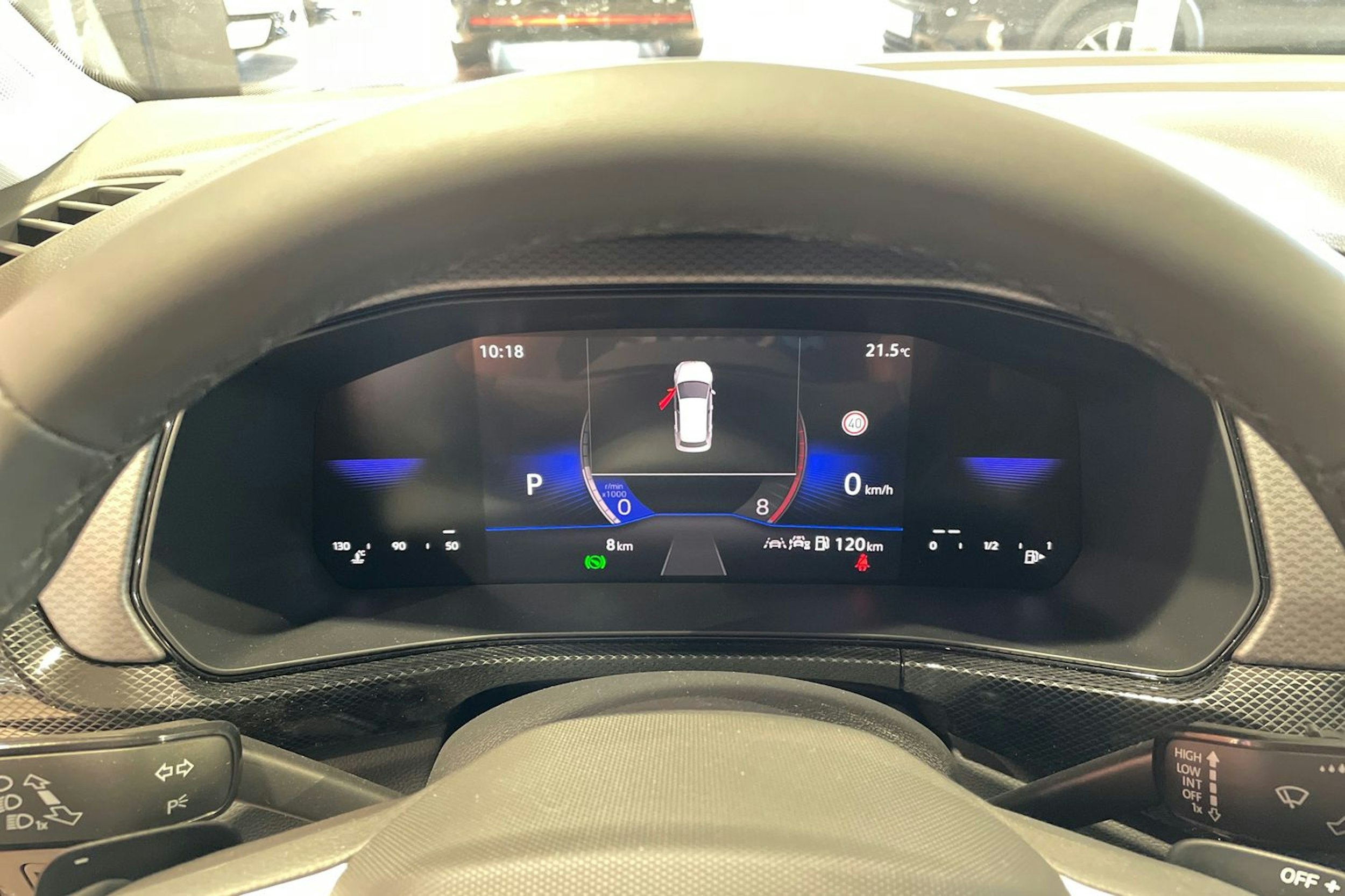 punainen Volkswagen T-Cross 2025 kuva 13.