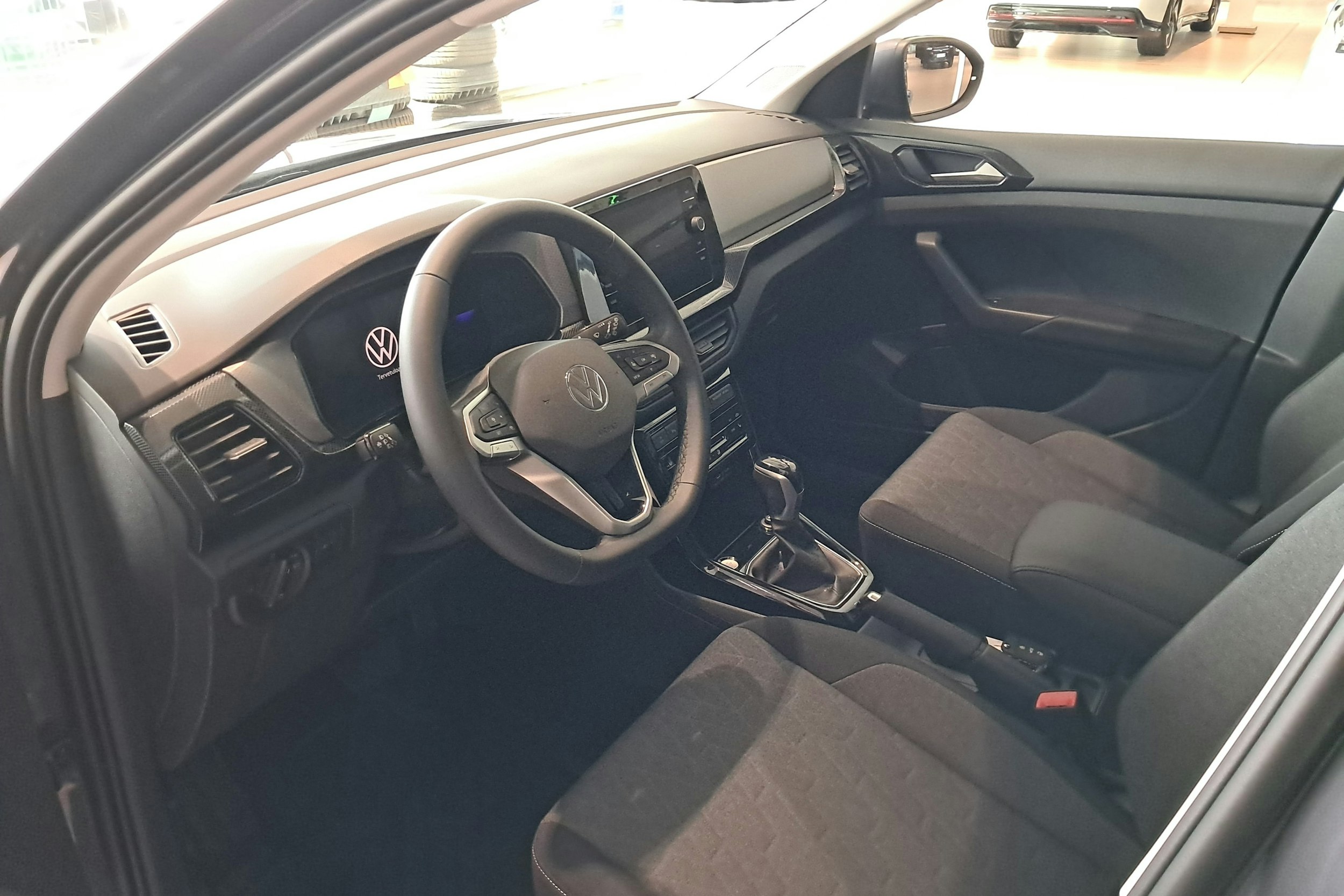 harmaa Volkswagen T-Cross 2025 kuva 6.