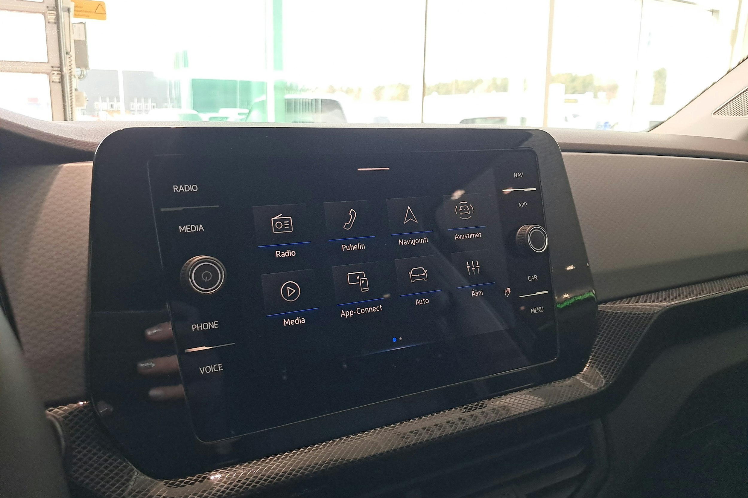 harmaa Volkswagen T-Cross 2025 kuva 12.