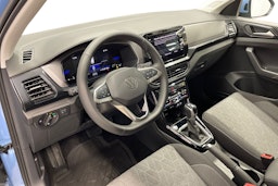 sininen Volkswagen T-Cross 2025 kuva 6.