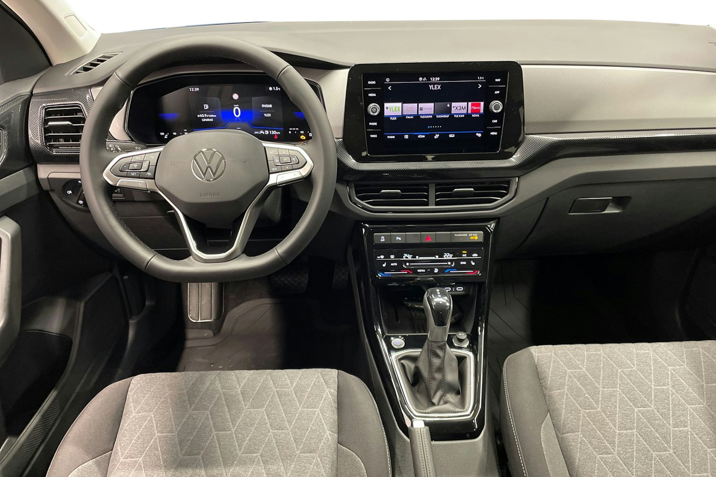 sininen Volkswagen T-Cross 2025 kuva 7.