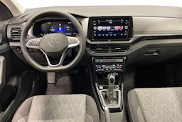 sininen Volkswagen T-Cross 2025 kuva 7.