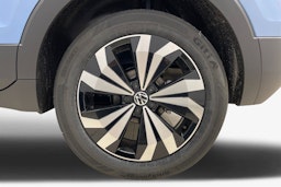 sininen Volkswagen T-Cross 2025 kuva 9.
