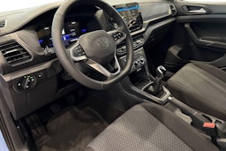sininen Volkswagen T-Cross 2025 kuva 6.