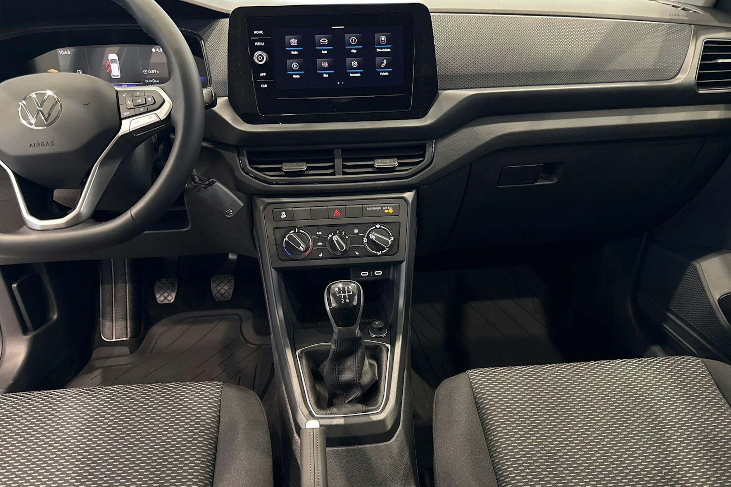 sininen Volkswagen T-Cross 2025 kuva 7.