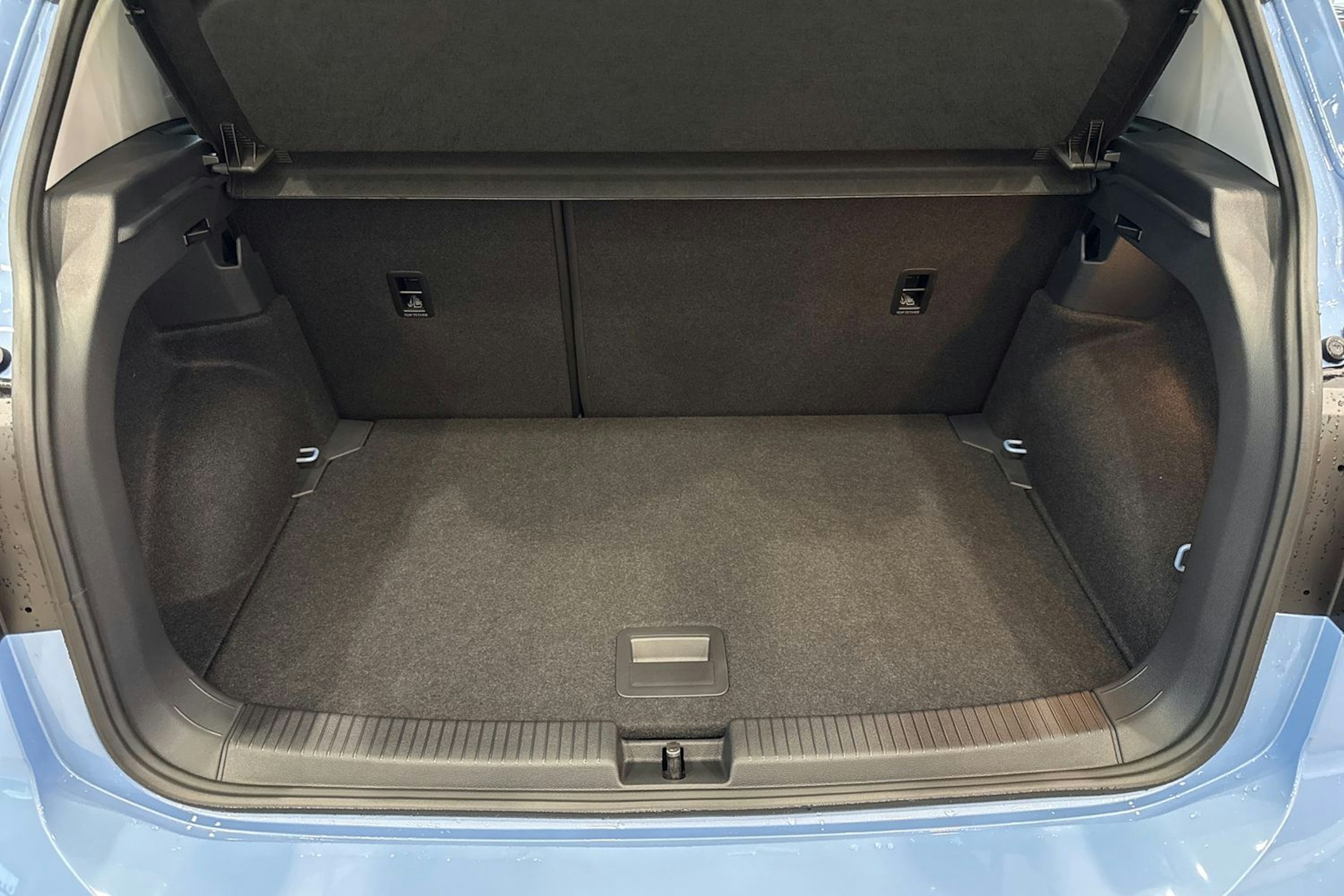 sininen Volkswagen T-Cross 2025 kuva 11.