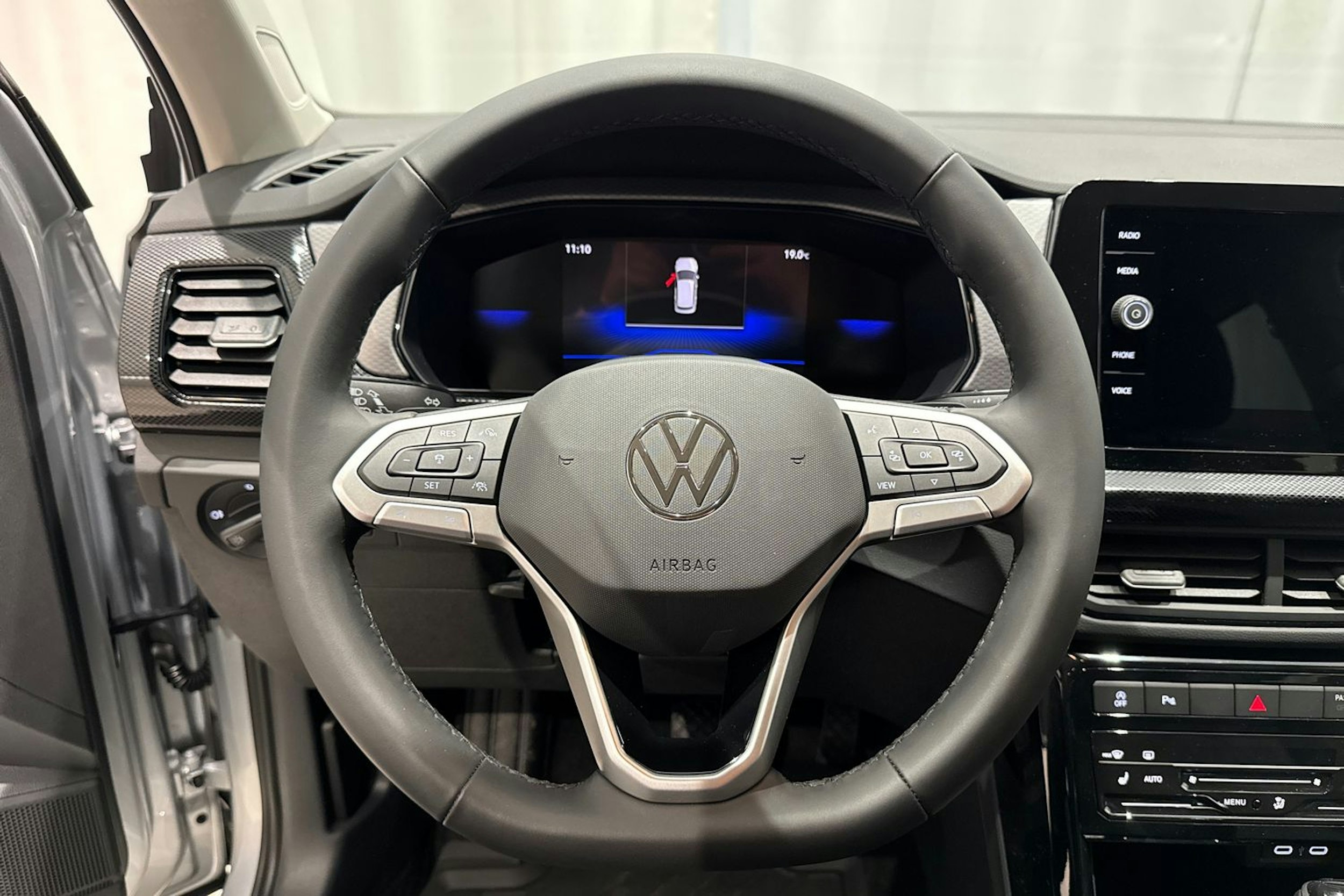met. harmaa Volkswagen T-Cross 2025 kuva 12.