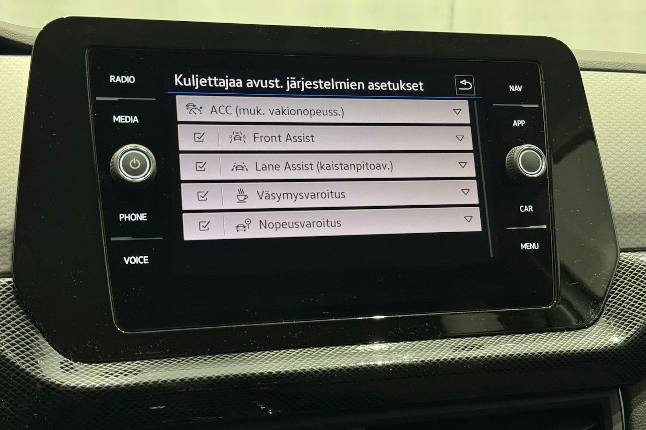 met. harmaa Volkswagen T-Cross 2025 kuva 17.