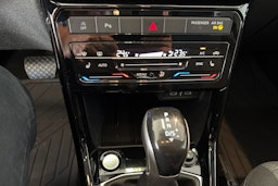 punainen Volkswagen T-Cross 2025 kuva 15.